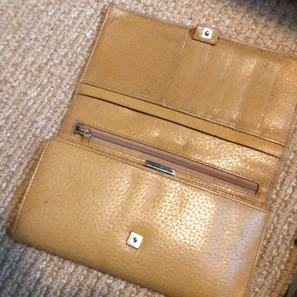 Gucci wallet